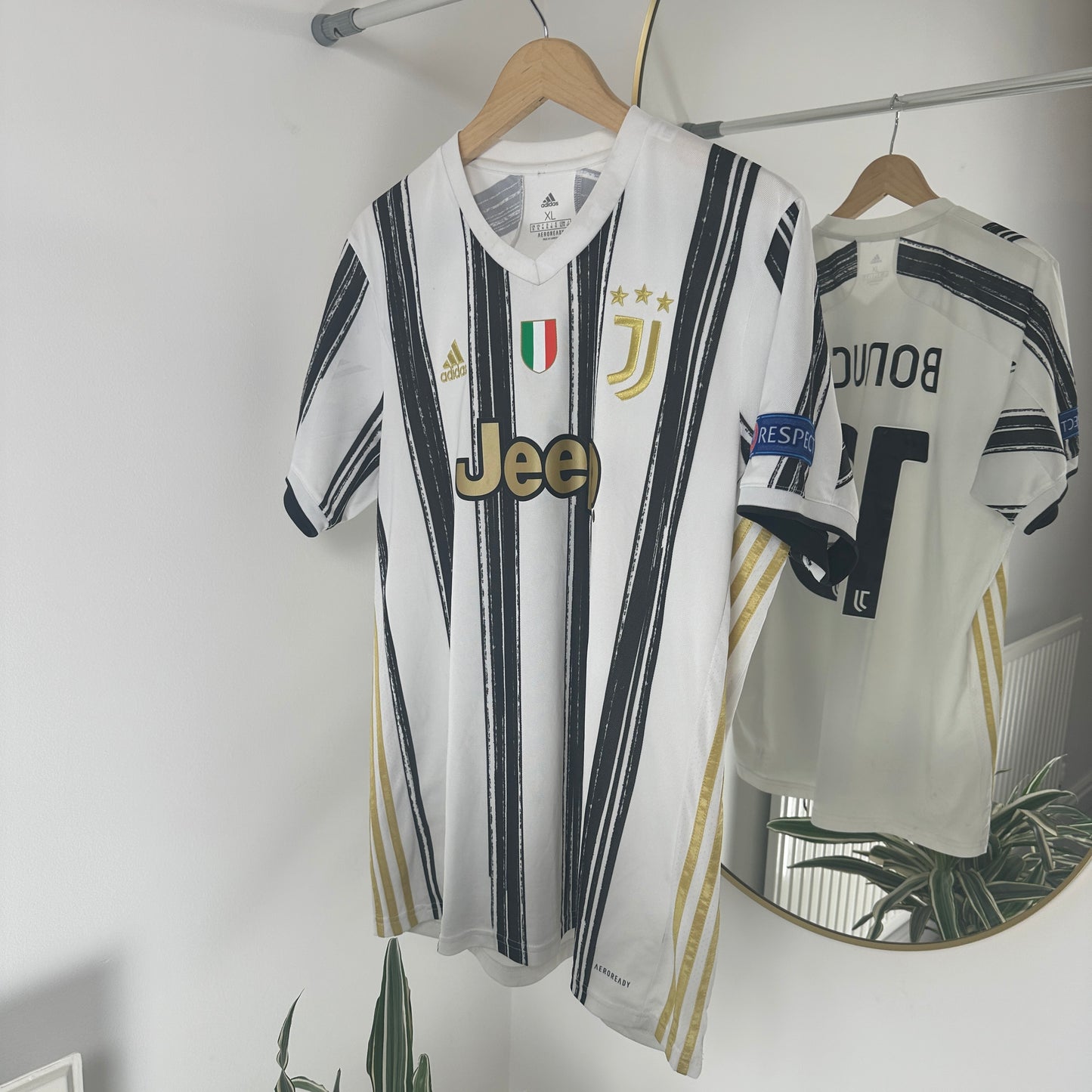 Juventus Home 2020/21 Leonardo Bonucci Champions League Size XL