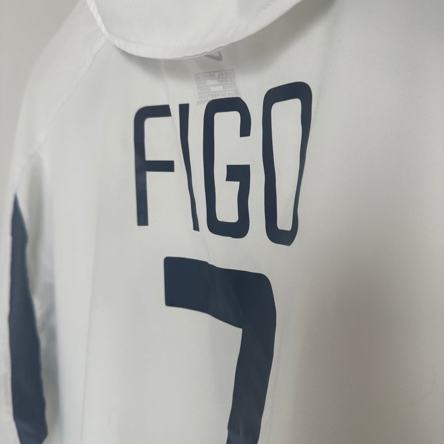 Portugal Away 2002/03 Luis Figo #7	Size XL