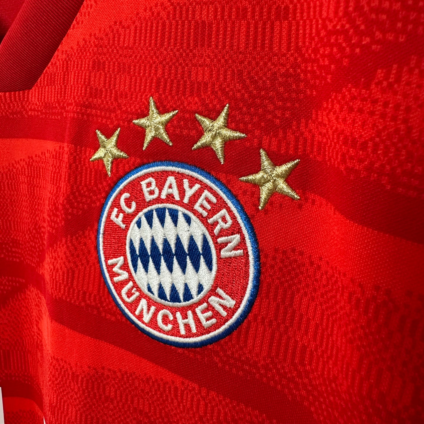 Bayern Munich Home 2019/20 Alphonso Davies #19 Size XL