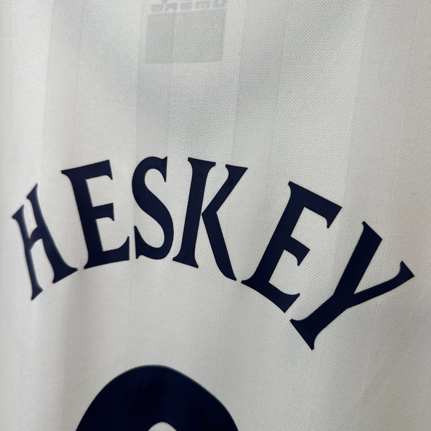 2001/03 England Home Shirt Emile Heskey Size L