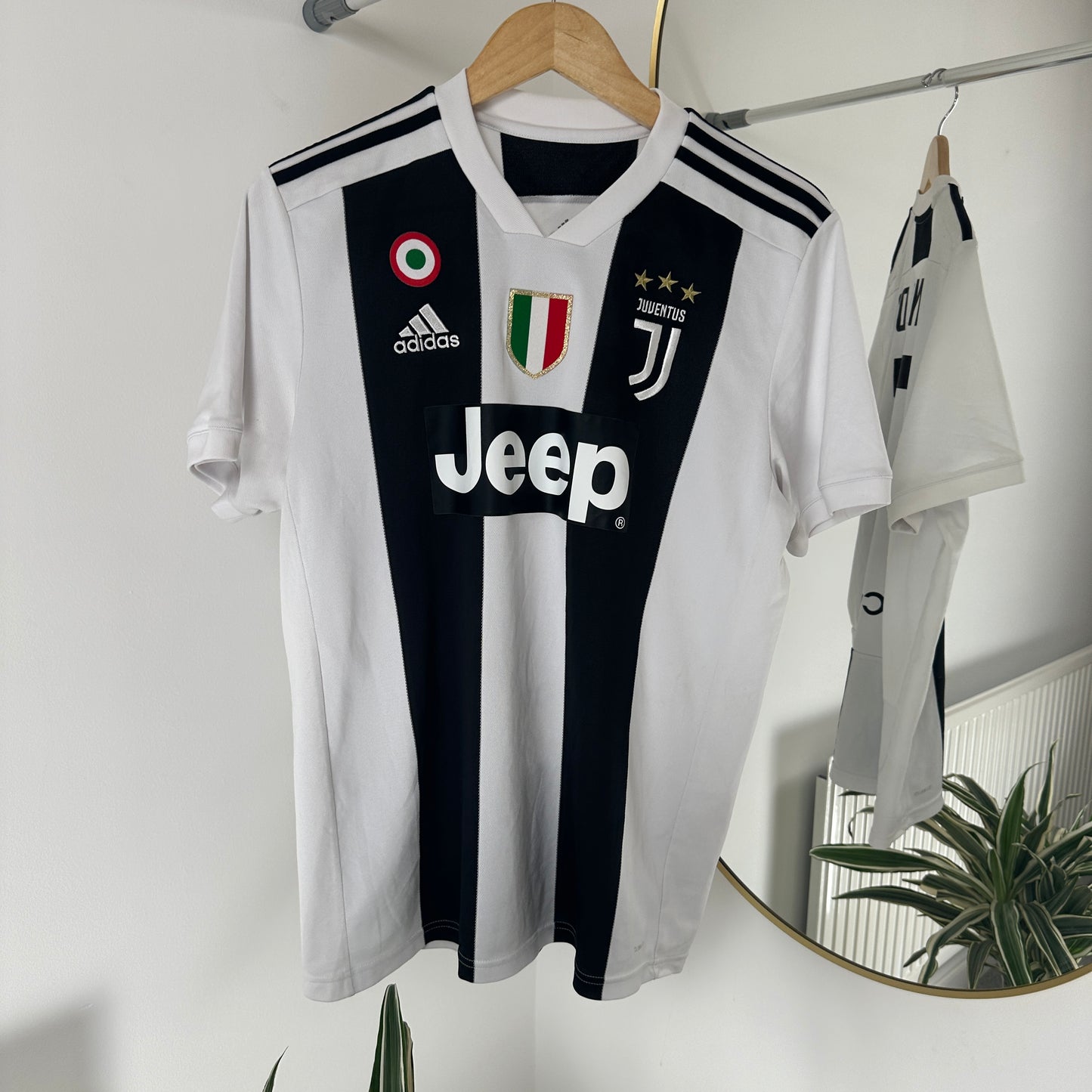 Juventus Home 2018/19 Cristiano Ronaldo (Scudetto) #7 Size L