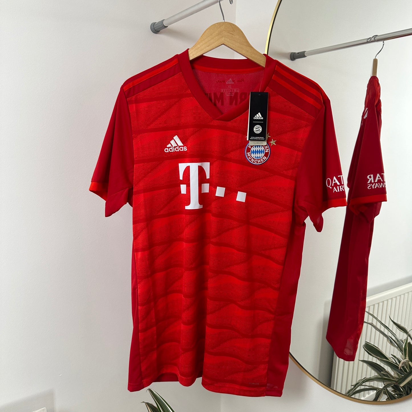 Bayern Munich Home 2019/20 Alphonso Davies #19 Size XL