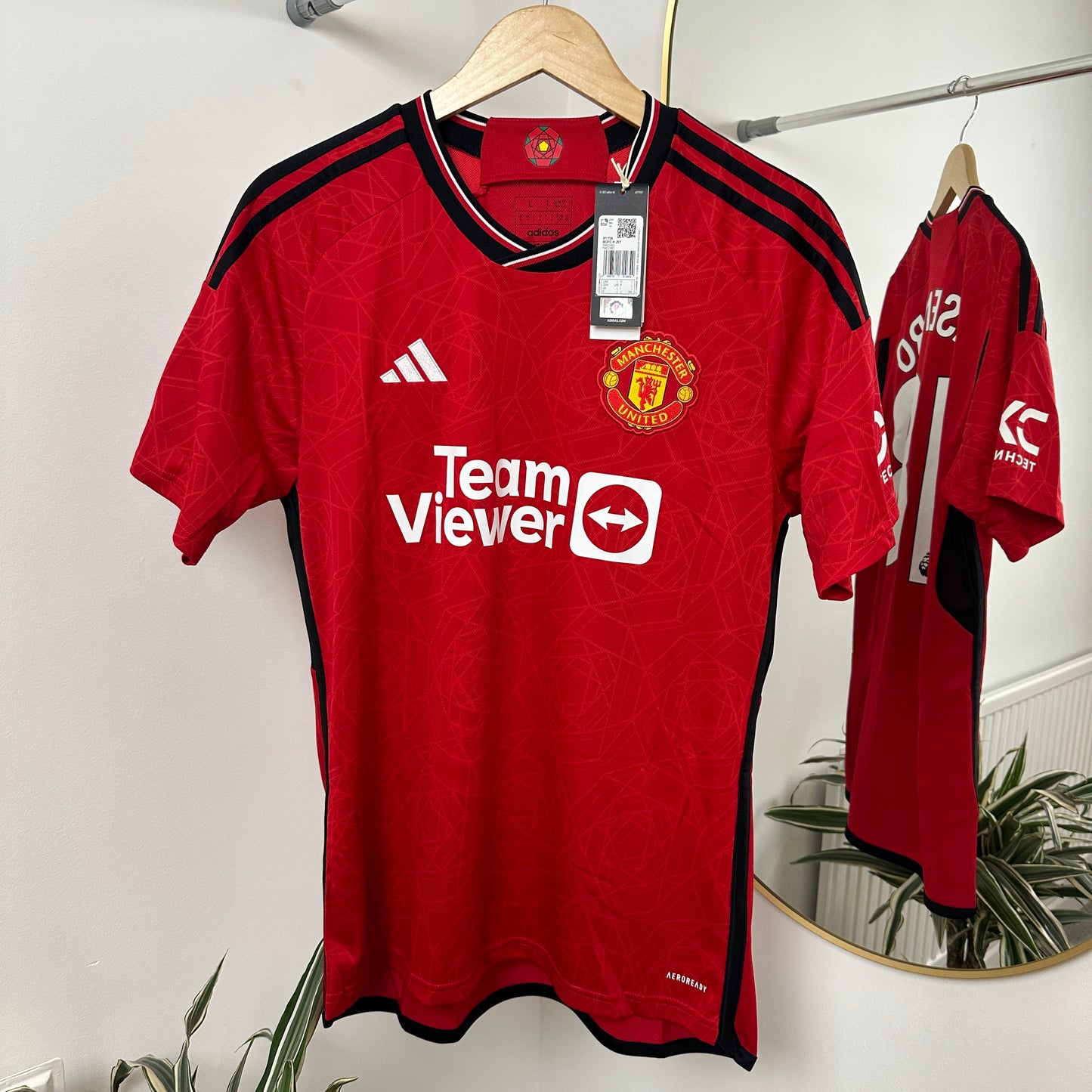 Manchester United Home 2023/24 Casemiro Premier League  Size L	BNWT